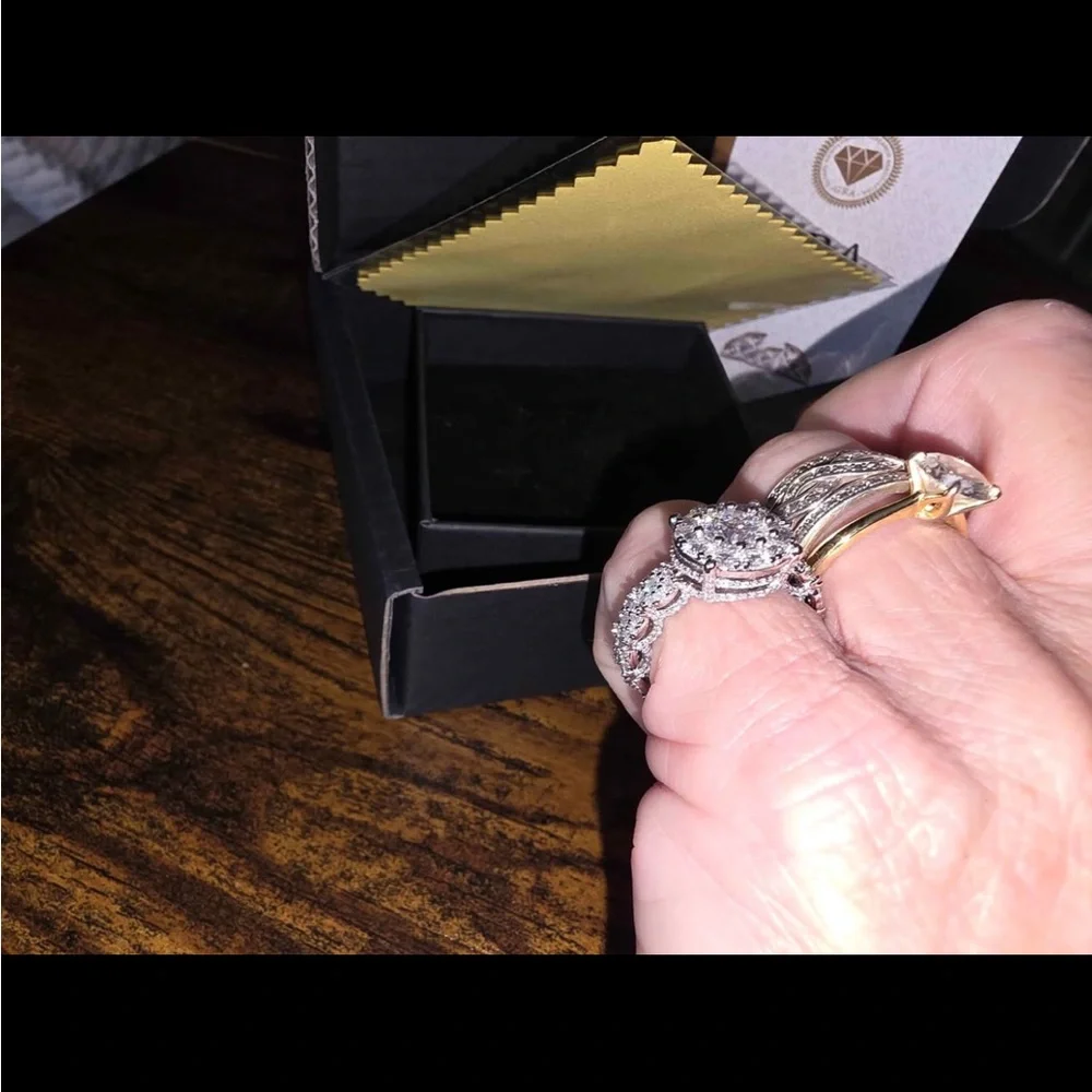 Delzzad Moissanite Ring GRA Certified - Picture 2 of 3